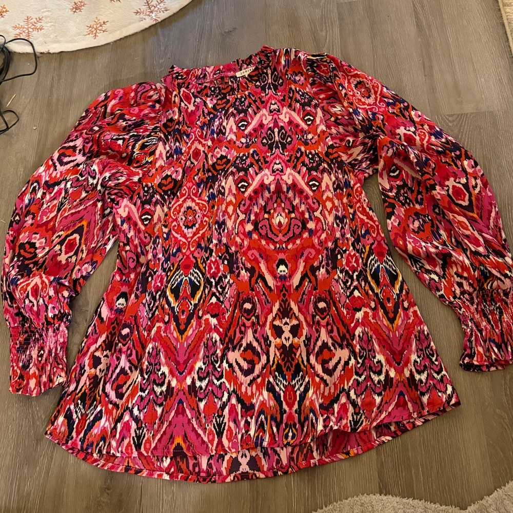 JODIFL Red and Pink Patterned Blouse - Picture 2 of 4